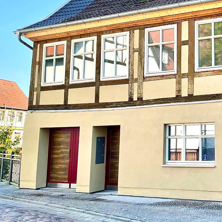 Stilvolle, Zentrale Ferienwohnung Bocksbruecke Mit Parkplatz Salzwedel Extérieur photo